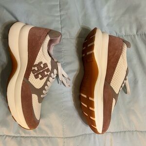 Tory Burch comfy shoes size 7 worn one time box not included, retails 278